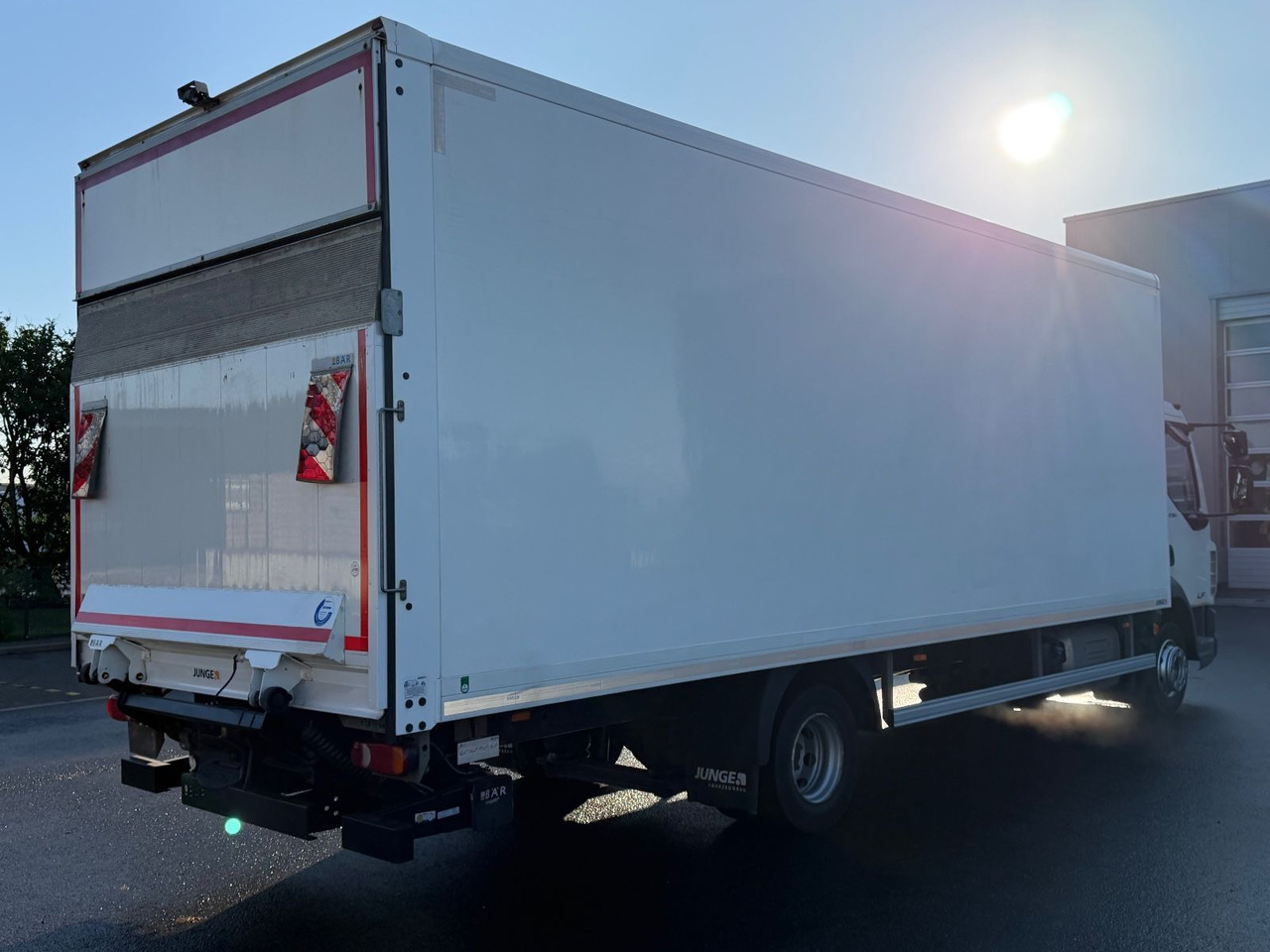 DAF LF 12.230 FA Koffer, Lbw, Ahk., 7.3m, E6, TOP - 박스 트럭 : 사진 4 DAF LF 12.230 FA Koffer, Lbw, Ahk., 7.3m, E6, TOP - 박스 트럭 : 사진 4