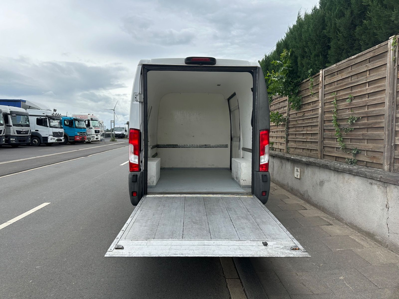 Fiat Ducato130*Automatik*Nav*LBW500kg*Service neu* Fiat Ducato130*Automatik*Nav*LBW500kg*Service neu* - 패널 밴 : 사진 4 Fiat Ducato130*Automatik*Nav*LBW500kg*Service neu* Fiat Ducato130*Automatik*Nav*LBW500kg*Service neu* - 패널 밴 : 사진 4