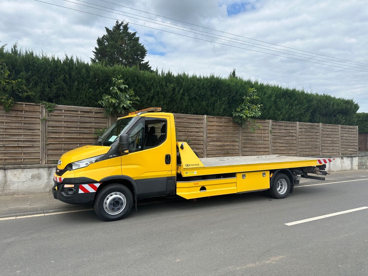 Iveco Daily 70c18 Schiebeplateau/Seilwinde/Funk - 견인 트럭 : 사진 1 Iveco Daily 70c18 Schiebeplateau/Seilwinde/Funk - 견인 트럭 : 사진 1