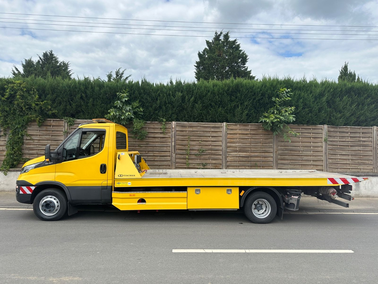 Iveco Daily 70c18 Schiebeplateau/Seilwinde/Funk - 견인 트럭 : 사진 2 Iveco Daily 70c18 Schiebeplateau/Seilwinde/Funk - 견인 트럭 : 사진 2