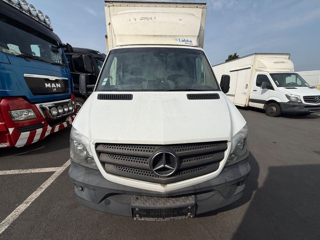 Mercedes-Benz Sprinter II 516 CDI Automatik/LBW/Koffer/Kamera - 박스 밴 : 사진 4 Mercedes-Benz Sprinter II 516 CDI Automatik/LBW/Koffer/Kamera - 박스 밴 : 사진 4