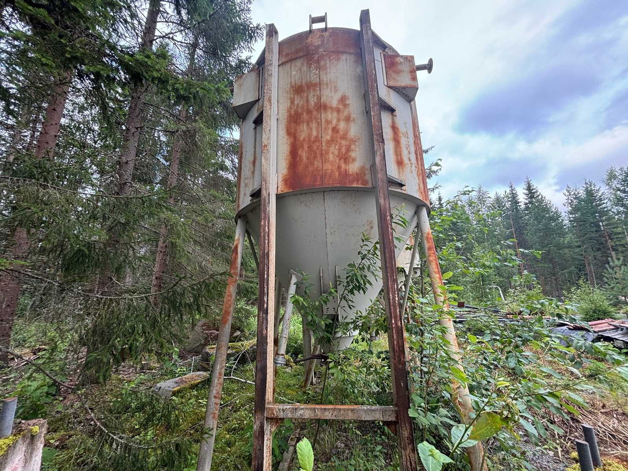 Silo approx. 12m3 - 저장 장치 : 사진 1 Silo approx. 12m3 - 저장 장치 : 사진 1