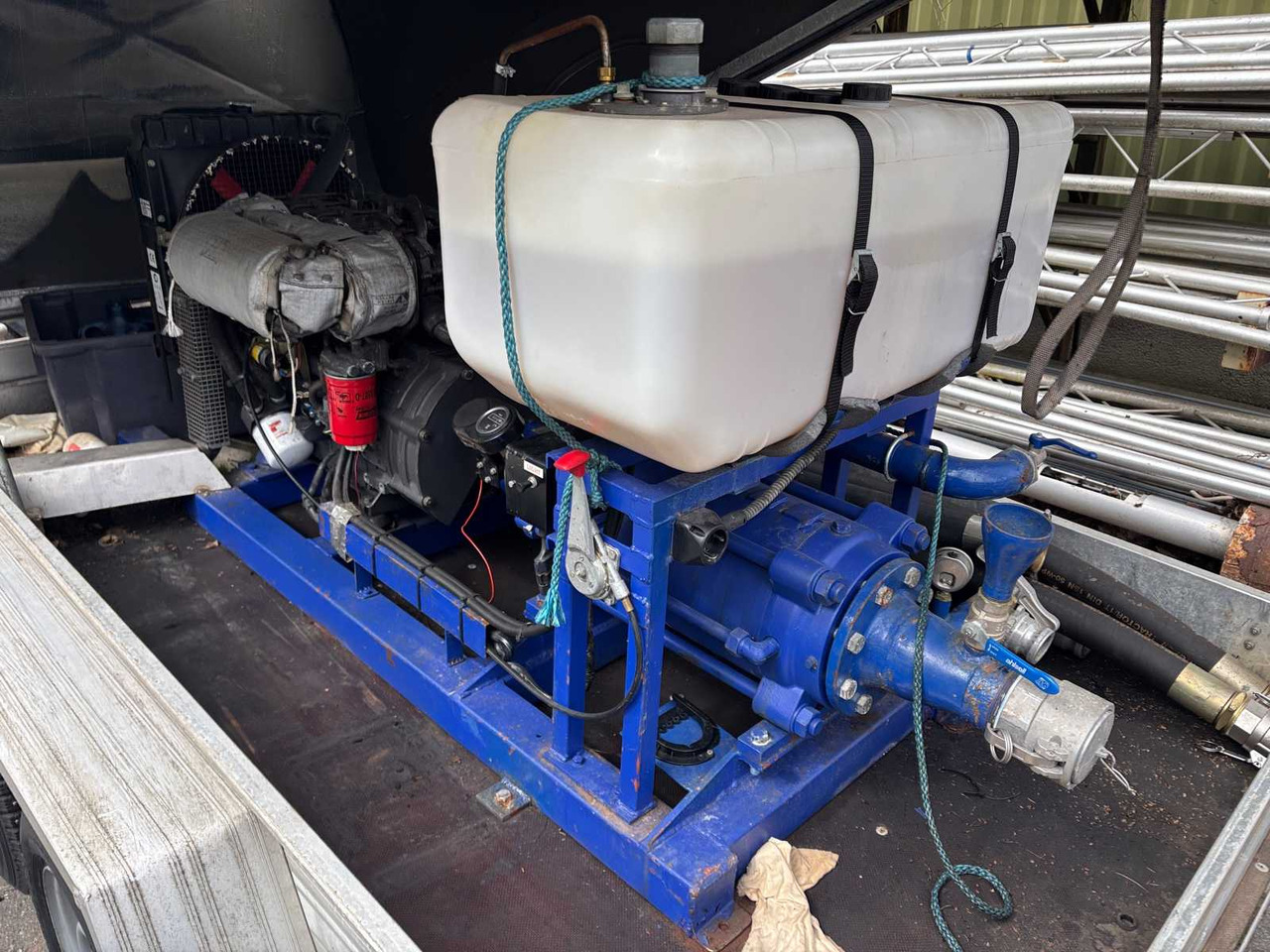 Water pump on trailer Areco Snowsystems - 워터 펌프 : 사진 5 Water pump on trailer Areco Snowsystems - 워터 펌프 : 사진 5