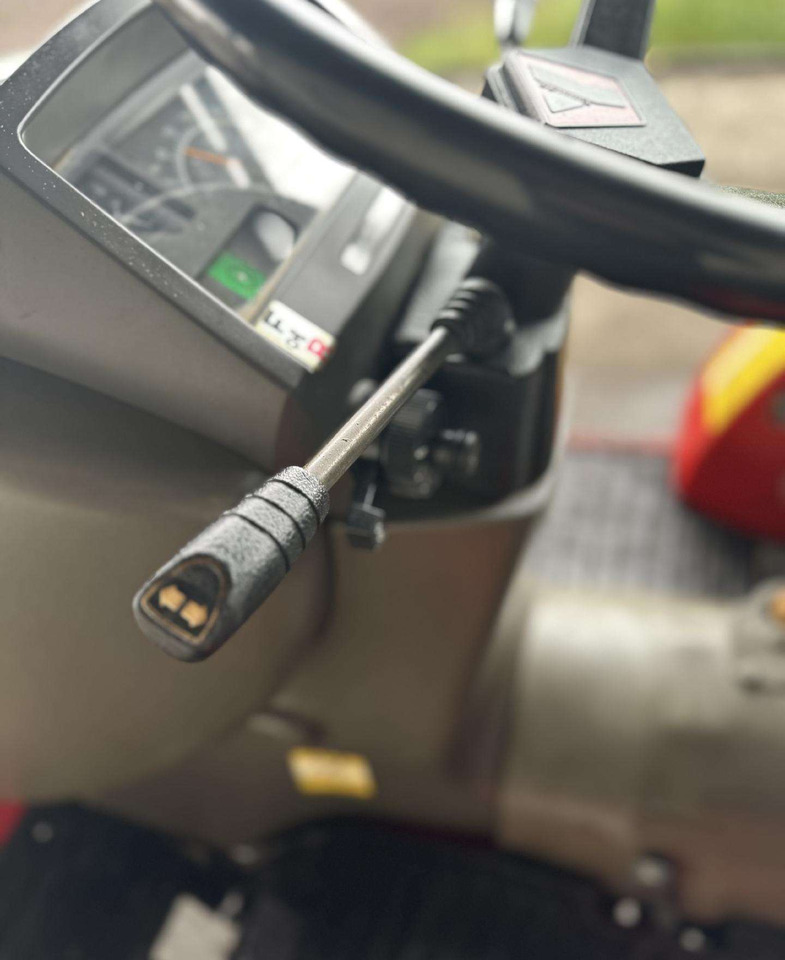Yanmar F230 - 장궤형 트랙터 : 사진 4 Yanmar F230 - 장궤형 트랙터 : 사진 4