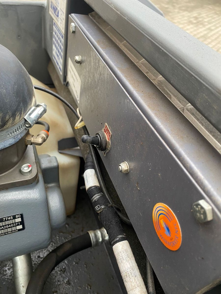 Atlas Copco XAS38, Baujahr 2023 Kompressor 7 Bar - 공기 압축기 : 사진 4 Atlas Copco XAS38, Baujahr 2023 Kompressor 7 Bar - 공기 압축기 : 사진 4