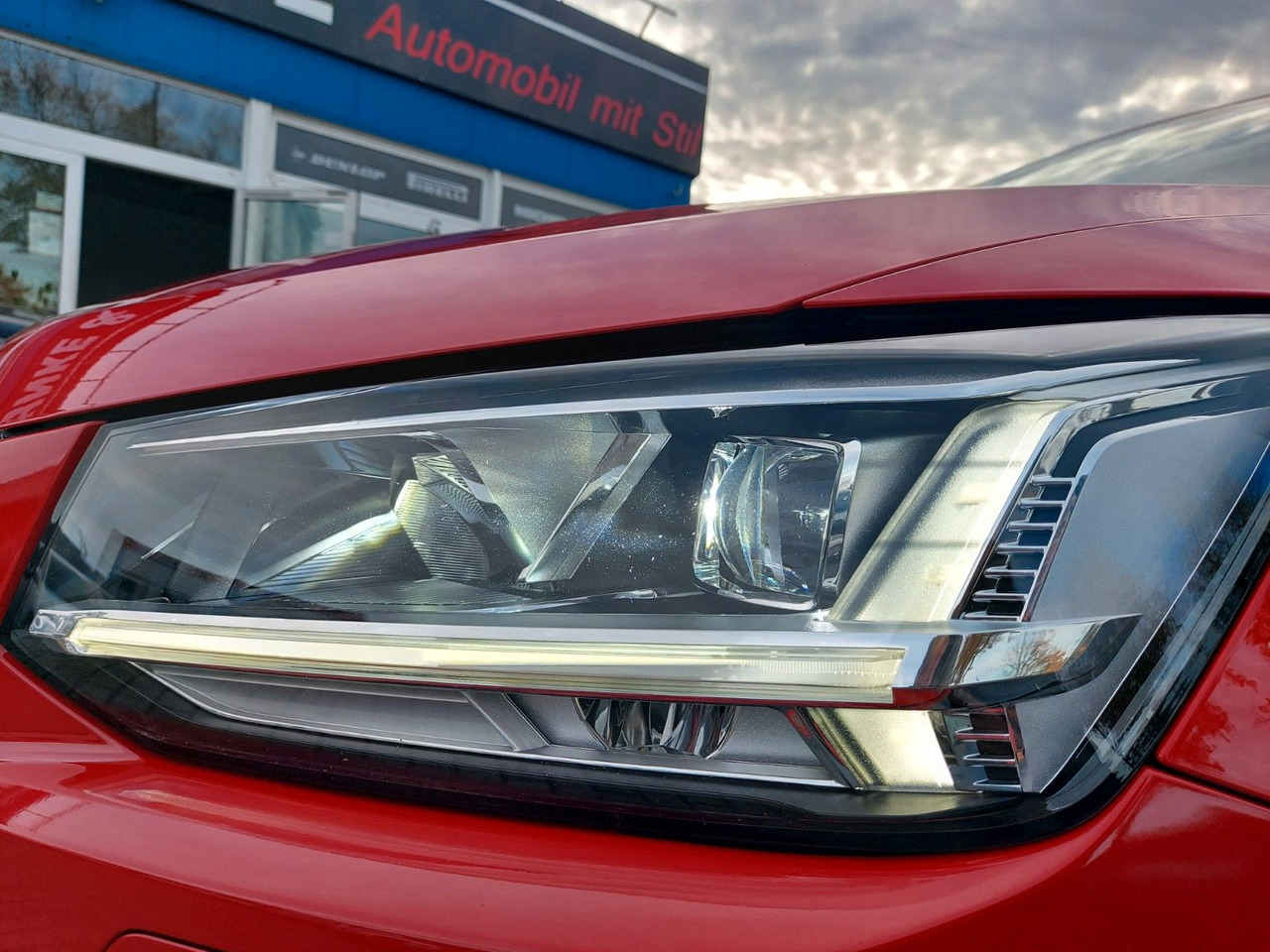 Audi Q2 40 TFSI quattro sport LED Leder Kamera AHK - SUV : 사진 2 Audi Q2 40 TFSI quattro sport LED Leder Kamera AHK - SUV : 사진 2