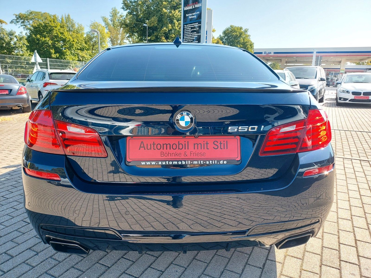 BMW 550i Limousine Autom. M-Sport HUD Glasdach H&K - 세단 : 사진 5 BMW 550i Limousine Autom. M-Sport HUD Glasdach H&K - 세단 : 사진 5
