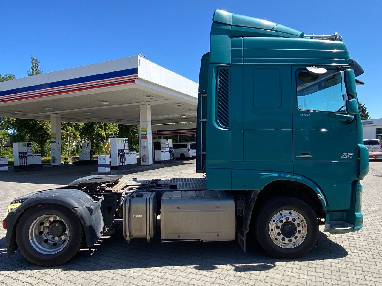 DAF XF 440 EURO 6 KIPPHYDRAULIK ALUFELGEN - 트랙터 유닛 : 사진 4 DAF XF 440 EURO 6 KIPPHYDRAULIK ALUFELGEN - 트랙터 유닛 : 사진 4