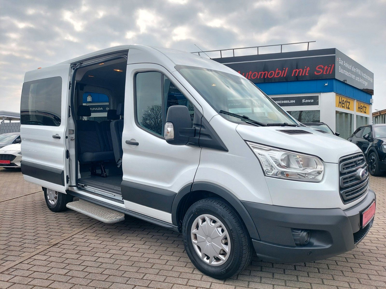 Ford Transit Kombi 330 L2 Trend 9 Sitze Klima Sitzhei - 승합차 : 사진 1 Ford Transit Kombi 330 L2 Trend 9 Sitze Klima Sitzhei - 승합차 : 사진 1