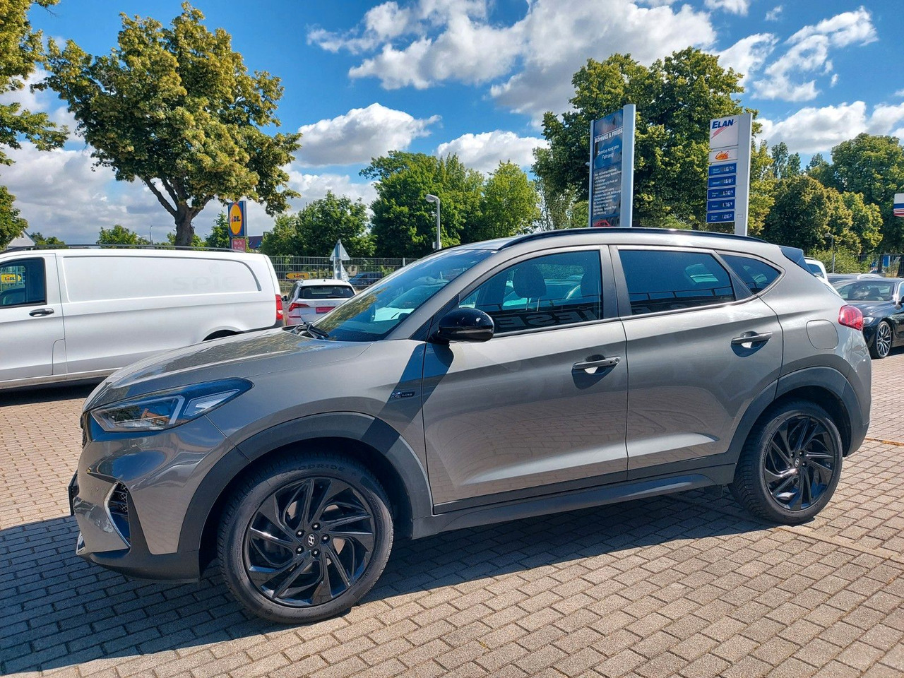 Hyundai Tucson N Line 2WD Automatik Alcantara DAB Navi - SUV : 사진 1 Hyundai Tucson N Line 2WD Automatik Alcantara DAB Navi - SUV : 사진 1