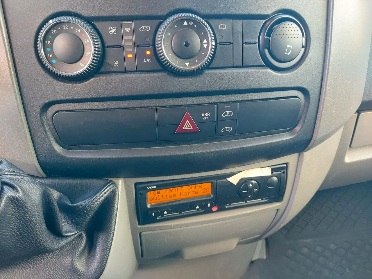 Mercedes-Benz Sprinter II Kasten 516 5T KLIMA AHK MAXI - 패널 밴 : 사진 4 Mercedes-Benz Sprinter II Kasten 516 5T KLIMA AHK MAXI - 패널 밴 : 사진 4