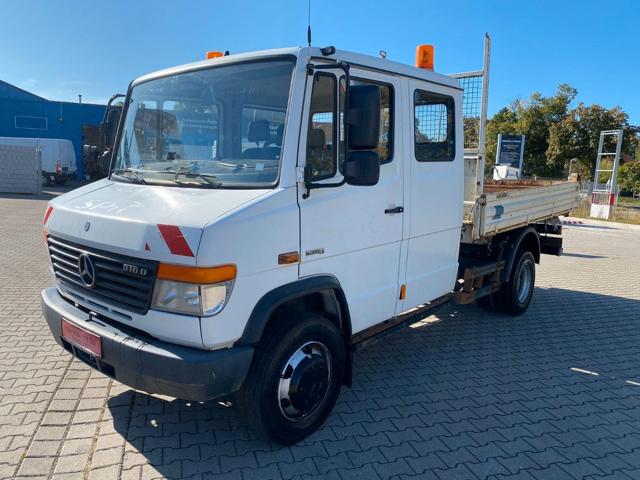 Mercedes-Benz VARIO 816D Doka 3 Seiten Kipper Meiller - 덤프 밴, 콤비 밴 : 사진 3 Mercedes-Benz VARIO 816D Doka 3 Seiten Kipper Meiller - 덤프 밴, 콤비 밴 : 사진 3