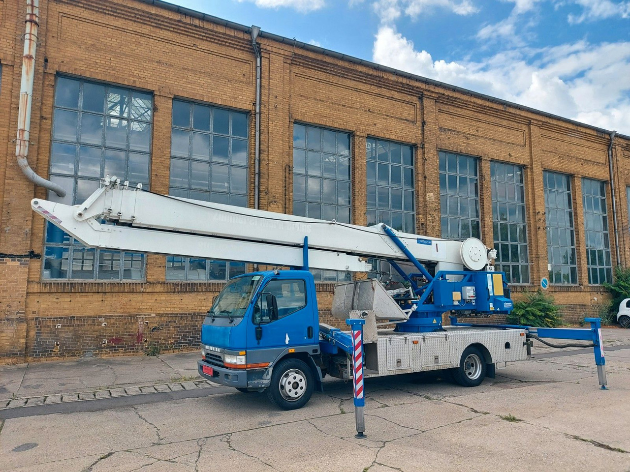 Mitsubishi CANTER DACHDECKER KLAAS AUTOKRAN - 크레인 트럭 : 사진 2 Mitsubishi CANTER DACHDECKER KLAAS AUTOKRAN - 크레인 트럭 : 사진 2