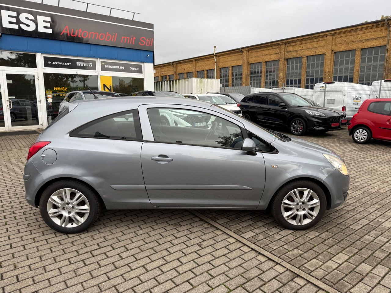 Opel Corsa D Edition KLIMA ALLWETTER REIFEN TÜV 26 - 차량 : 사진 5 Opel Corsa D Edition KLIMA ALLWETTER REIFEN TÜV 26 - 차량 : 사진 5