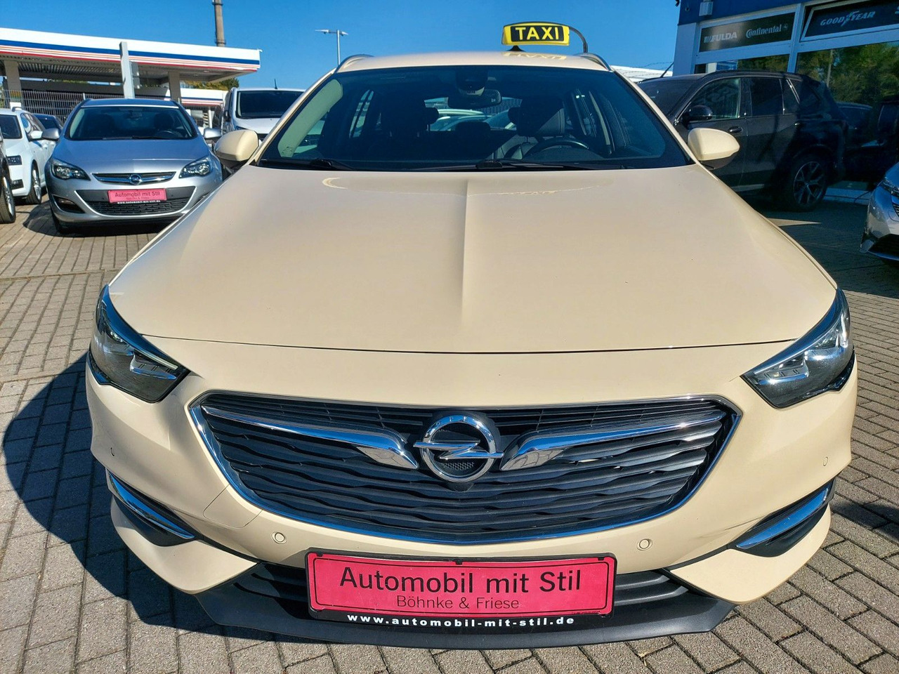 Opel Insignia B Sports Tourer Autom. Innovation Taxi - 스테이션 왜건 : 사진 2 Opel Insignia B Sports Tourer Autom. Innovation Taxi - 스테이션 왜건 : 사진 2
