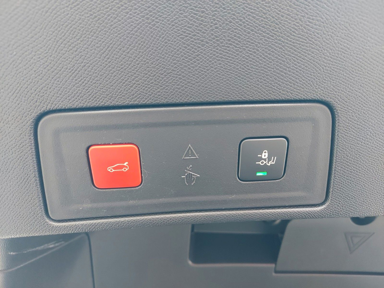 Peugeot 508 Allure Pack Autom. ACC Leder Spurassist - 세단 : 사진 3 Peugeot 508 Allure Pack Autom. ACC Leder Spurassist - 세단 : 사진 3