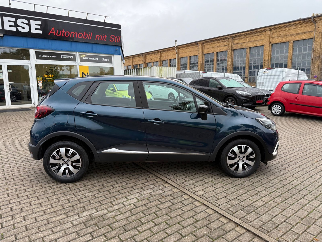 Renault Captur Intens Energy Automatik - SUV : 사진 3 Renault Captur Intens Energy Automatik - SUV : 사진 3