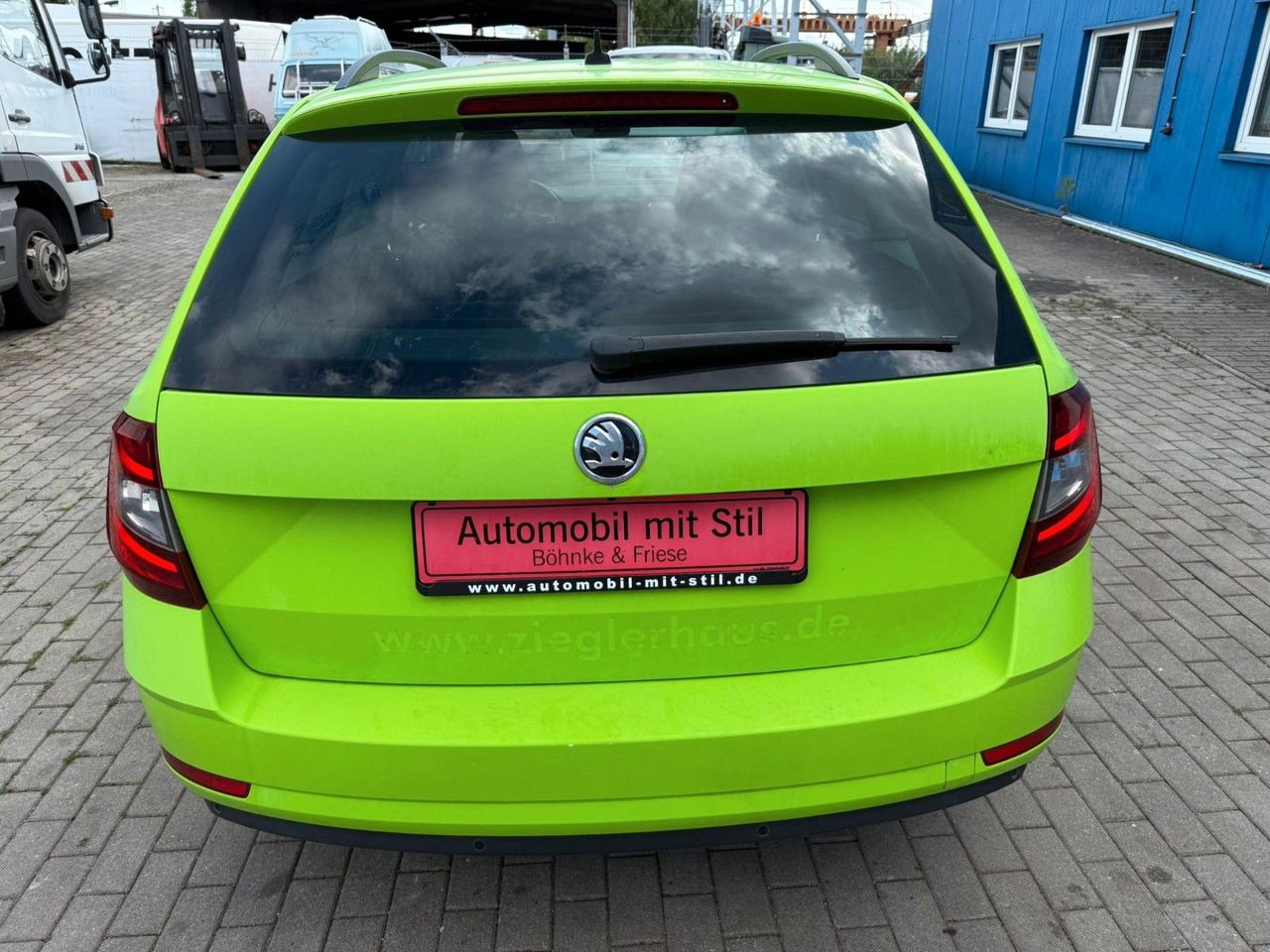 Skoda Octavia Combi Soleil DSG LED Radar ACC - 차량 : 사진 5 Skoda Octavia Combi Soleil DSG LED Radar ACC - 차량 : 사진 5