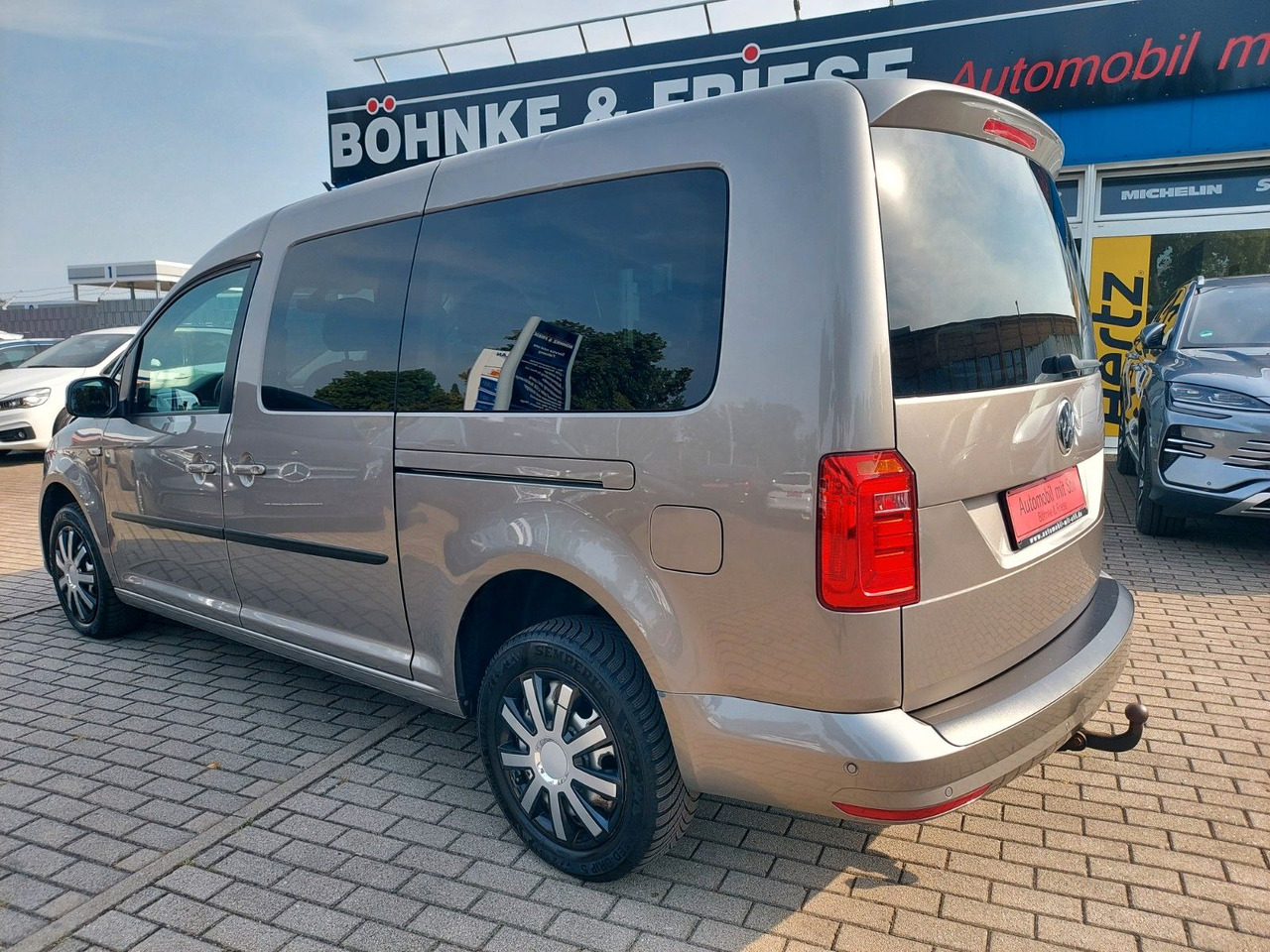 Volkswagen Caddy PKW Maxi 4Motion DSG 7 Sitze Klima Tempo - 승합차 : 사진 4 Volkswagen Caddy PKW Maxi 4Motion DSG 7 Sitze Klima Tempo - 승합차 : 사진 4