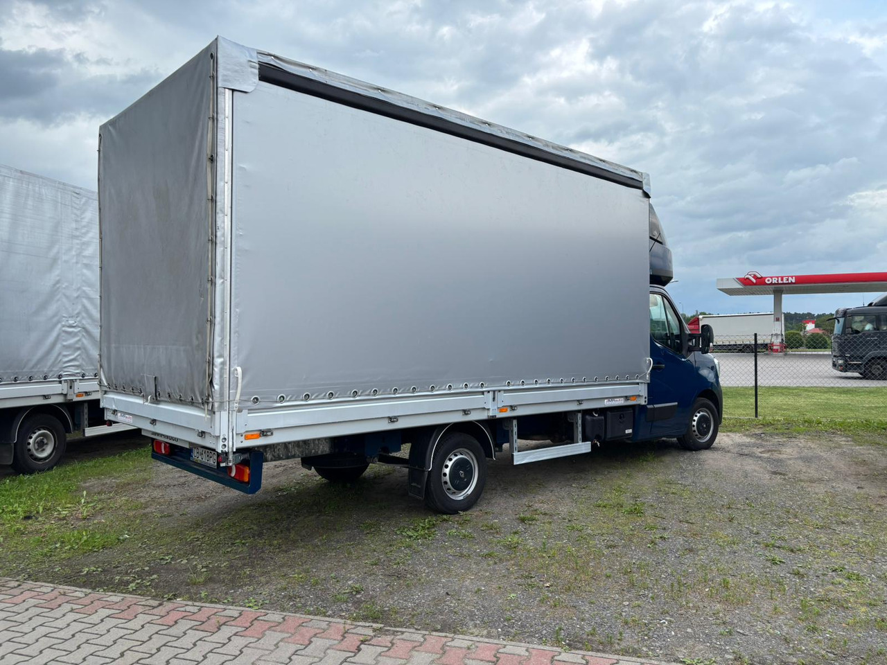 Renault Master - 커튼 사이드 밴 : 사진 4 Renault Master - 커튼 사이드 밴 : 사진 4