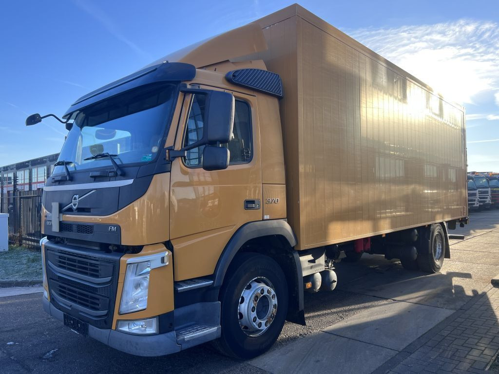 Volvo FM 370 4X2 EURO 6 - LOAD-LIFT - 박스 트럭 : 사진 1 Volvo FM 370 4X2 EURO 6 - LOAD-LIFT - 박스 트럭 : 사진 1