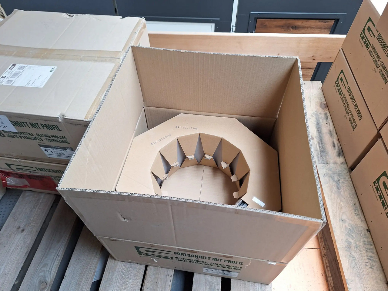 1 Stk. Dichtungsprofil (Goll) - 작업장 장비 : 사진 1 1 Stk. Dichtungsprofil (Goll) - 작업장 장비 : 사진 1