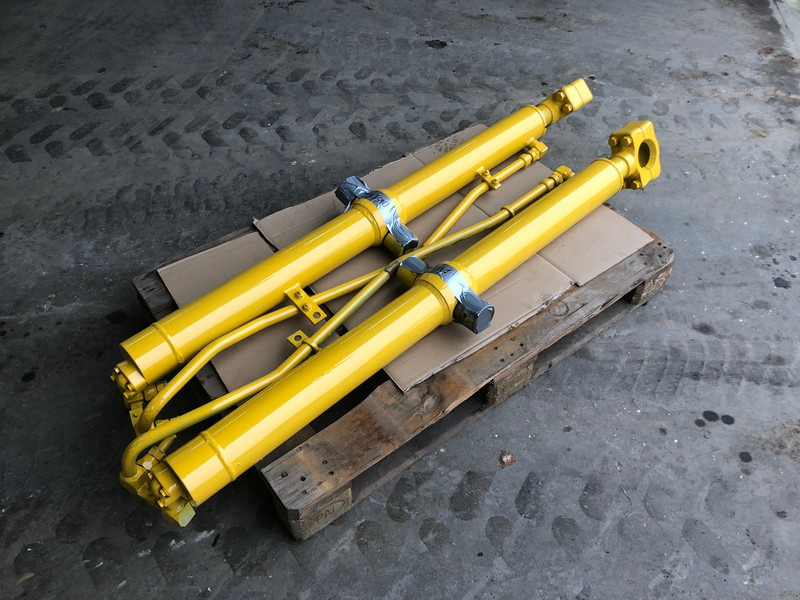 Komatsu D65-15 EX/PX Blade Lift Cylinder OEM 707-02-X0220 - 유압 : 사진 3 Komatsu D65-15 EX/PX Blade Lift Cylinder OEM 707-02-X0220 - 유압 : 사진 3