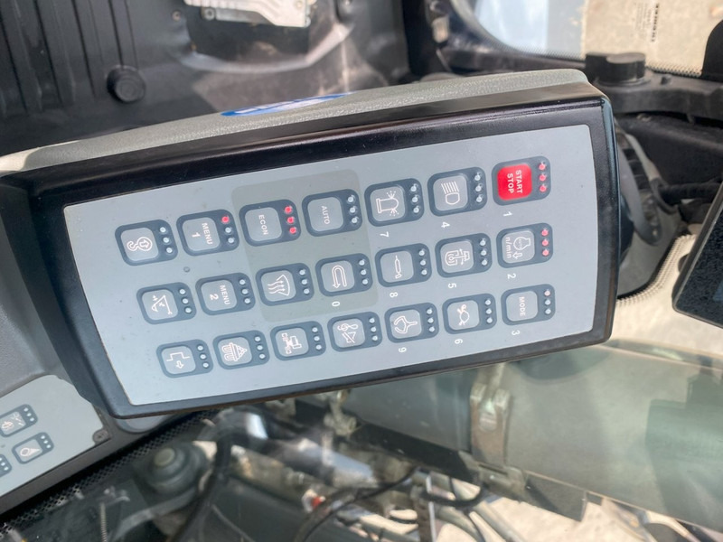 휠 굴삭기 Liebherr A914 NVT : 사진 9