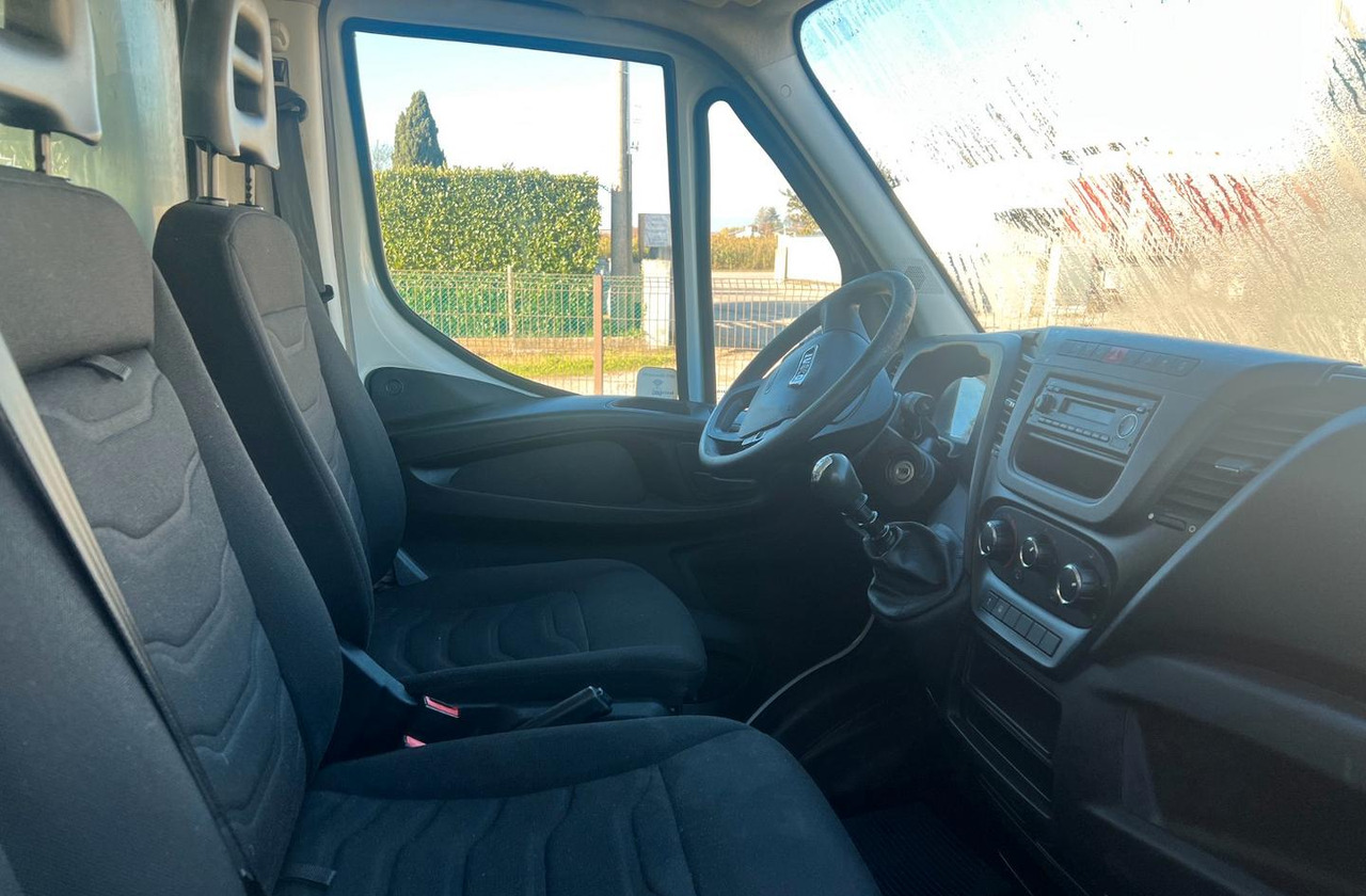 Iveco daily 35s15 furgone euro 6 - 박스 밴 : 사진 3 Iveco daily 35s15 furgone euro 6 - 박스 밴 : 사진 3
