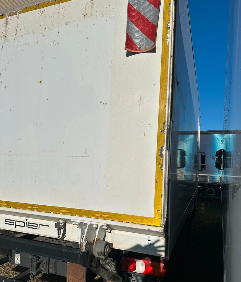 Mercedes Benz 1324 FURGONE 6,10 E SPONDA EURO 6 - 박스 트럭 : 사진 4 Mercedes Benz 1324 FURGONE 6,10 E SPONDA EURO 6 - 박스 트럭 : 사진 4