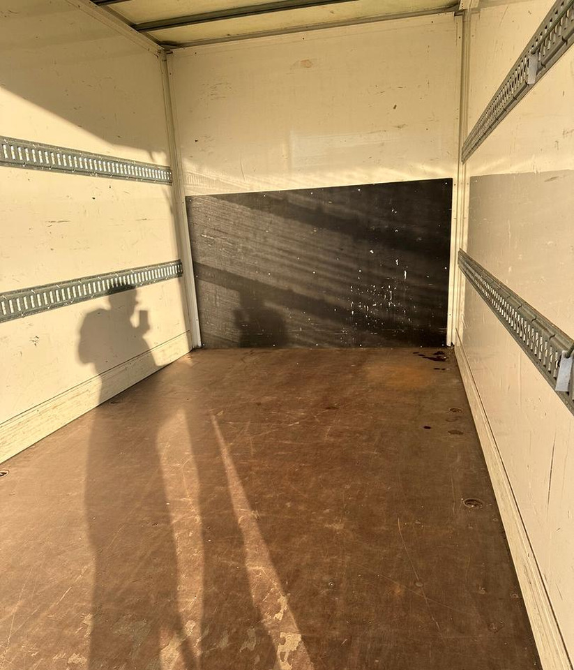 Volkswagen - 박스 밴 : 사진 5 Volkswagen - 박스 밴 : 사진 5