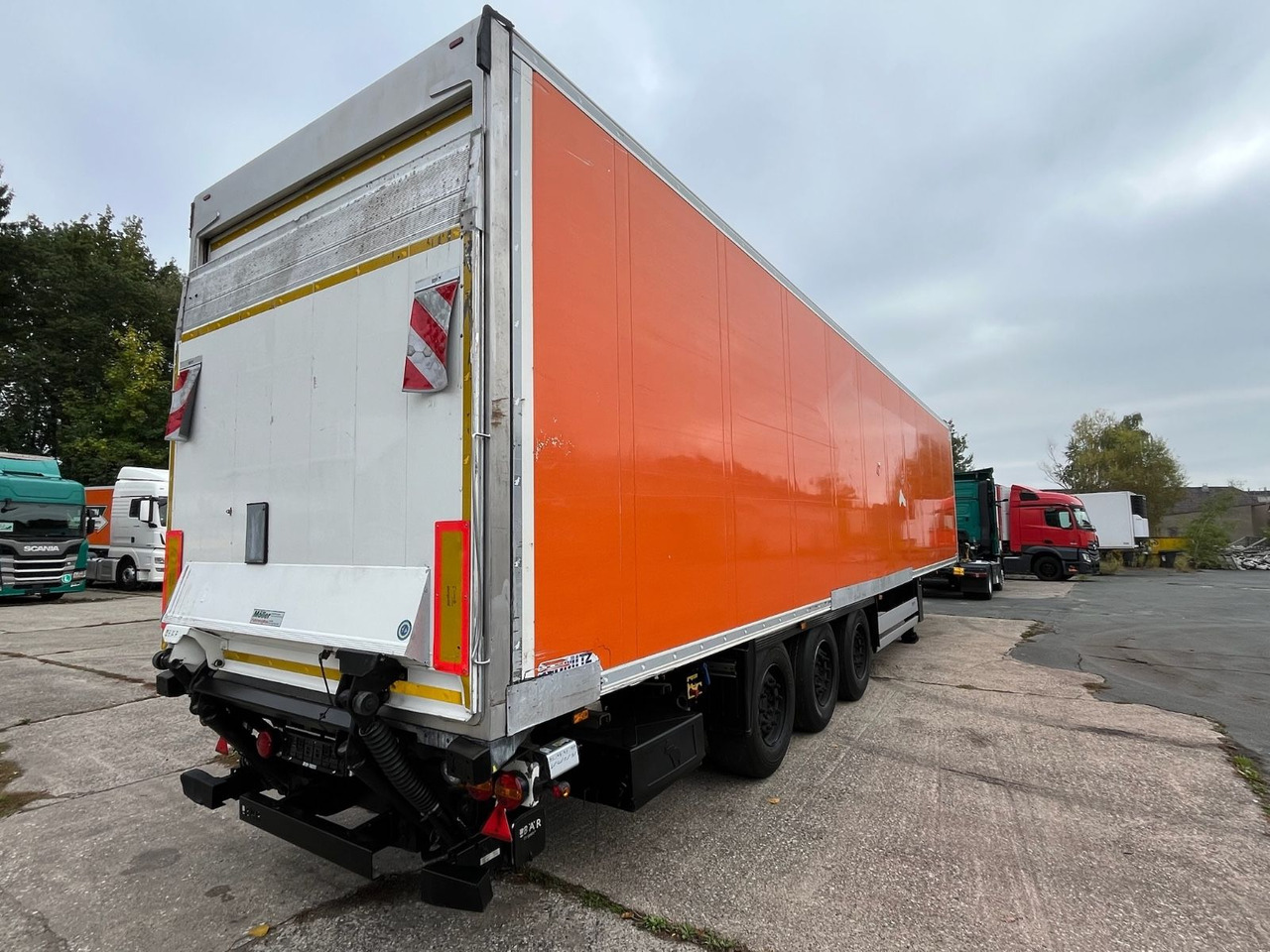 Schmitz Cargobull SCB*S3B/CARRIER/Vector1550/LBW/BÄR/2347h/13,4m - 냉동 세미 트레일러 : 사진 4 Schmitz Cargobull SCB*S3B/CARRIER/Vector1550/LBW/BÄR/2347h/13,4m - 냉동 세미 트레일러 : 사진 4