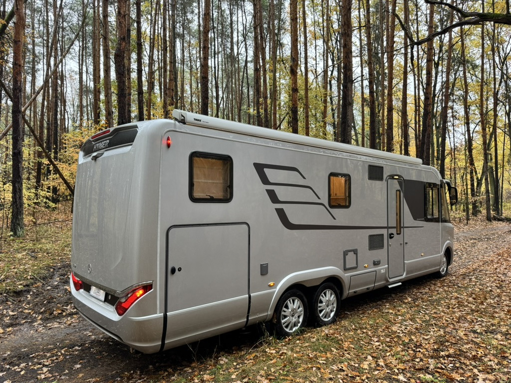 HYMER / ERIBA BML880 - 통합 모터홈 : 사진 3 HYMER / ERIBA BML880 - 통합 모터홈 : 사진 3