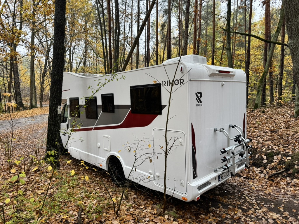 Rimor Seal 695 - 알코브 모터홈 : 사진 3 Rimor Seal 695 - 알코브 모터홈 : 사진 3