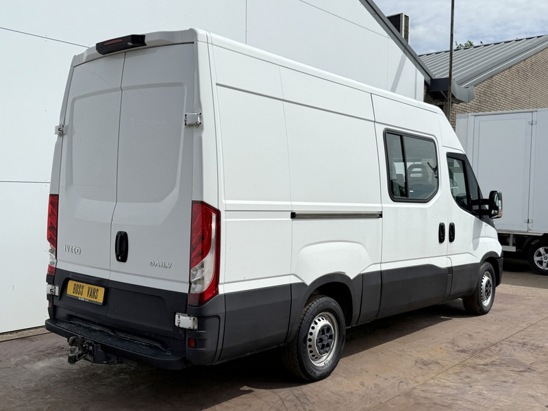 Iveco Daily 35S14 2.3 L2H2 Dubbele Cabine 7 Stoelen Airco Cruise Control Trekhaak 3.5t Lucht geveerde stoel - 패널 밴, 콤비 밴 : 사진 3 Iveco Daily 35S14 2.3 L2H2 Dubbele Cabine 7 Stoelen Airco Cruise Control Trekhaak 3.5t Lucht geveerde stoel - 패널 밴, 콤비 밴 : 사진 3