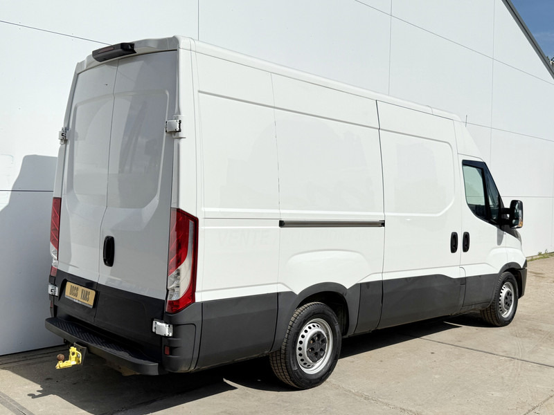 Iveco Daily 35S14 L2H2 Luchtvering Trekhaak Cruise Control Climate Control Lucht Geveerde Bestuurdersstoel - 패널 밴 : 사진 3 Iveco Daily 35S14 L2H2 Luchtvering Trekhaak Cruise Control Climate Control Lucht Geveerde Bestuurdersstoel - 패널 밴 : 사진 3