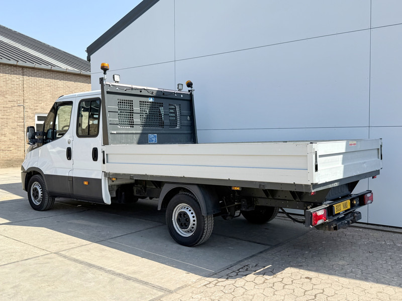Iveco Daily 35S16 2.3 Automaat Dubbele Cabine Trekhaak 3.5t Climate Control 7 Zitplaatsen Standkachel DC - 플랫베드 밴, 콤비 밴 : 사진 2 Iveco Daily 35S16 2.3 Automaat Dubbele Cabine Trekhaak 3.5t Climate Control 7 Zitplaatsen Standkachel DC - 플랫베드 밴, 콤비 밴 : 사진 2