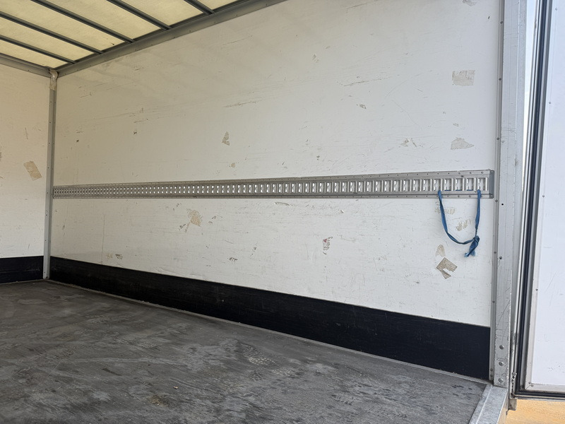 박스 밴, 전기 밴 Renault eMaster ZE 75PK 100% Elektrisch 57kWh 193km WLTP LED Airco Cruise Control Bakwagen Meubelbak Koffer Laadkabel : 사진 13 박스 밴, 전기 밴 Renault eMaster ZE 75PK 100% Elektrisch 57kWh 193km WLTP LED Airco Cruise Control Bakwagen Meubelbak Koffer Laadkabel : 사진 13