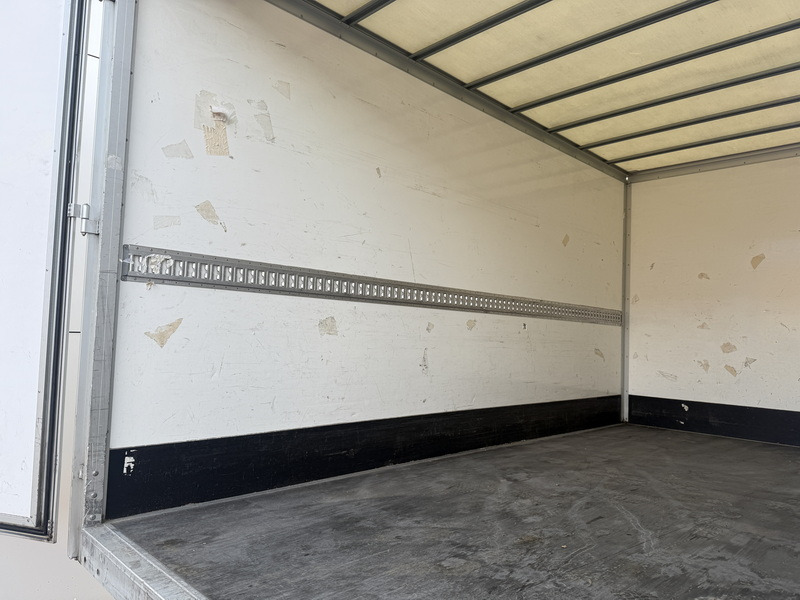 박스 밴, 전기 밴 Renault eMaster ZE 75PK 100% Elektrisch 57kWh 193km WLTP LED Airco Cruise Control Bakwagen Meubelbak Koffer Laadkabel : 사진 11 박스 밴, 전기 밴 Renault eMaster ZE 75PK 100% Elektrisch 57kWh 193km WLTP LED Airco Cruise Control Bakwagen Meubelbak Koffer Laadkabel : 사진 11