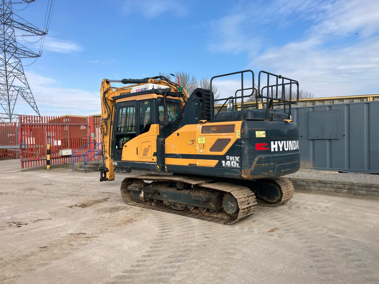 Hyundai HX140L HRC - 크롤러 굴삭기 : 사진 3 Hyundai HX140L HRC - 크롤러 굴삭기 : 사진 3