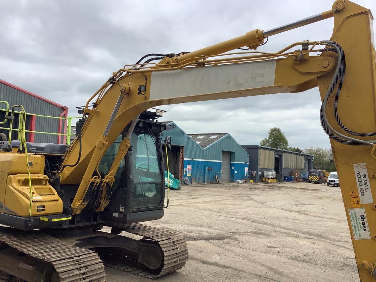KOBELCO SK130LC-11 - 크롤러 굴삭기 : 사진 5 KOBELCO SK130LC-11 - 크롤러 굴삭기 : 사진 5