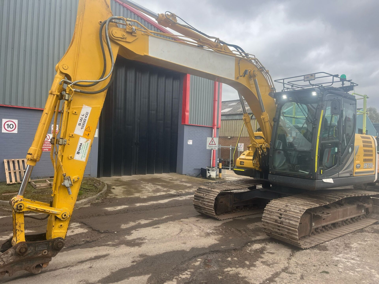Kobelco SK130LC-11 - 크롤러 굴삭기 : 사진 1 Kobelco SK130LC-11 - 크롤러 굴삭기 : 사진 1