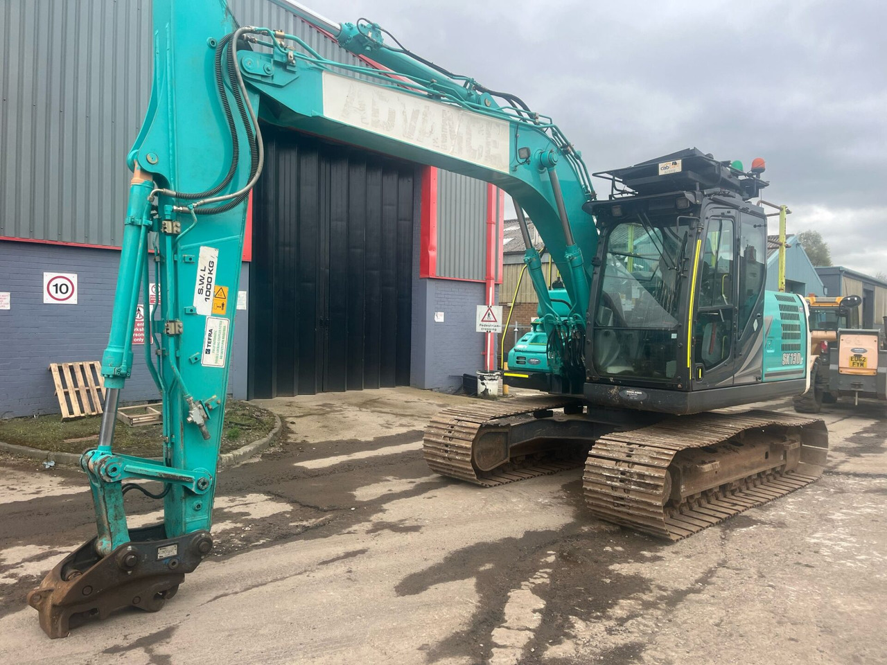 Kobelco SK130LC-11 - 크롤러 굴삭기 : 사진 1 Kobelco SK130LC-11 - 크롤러 굴삭기 : 사진 1