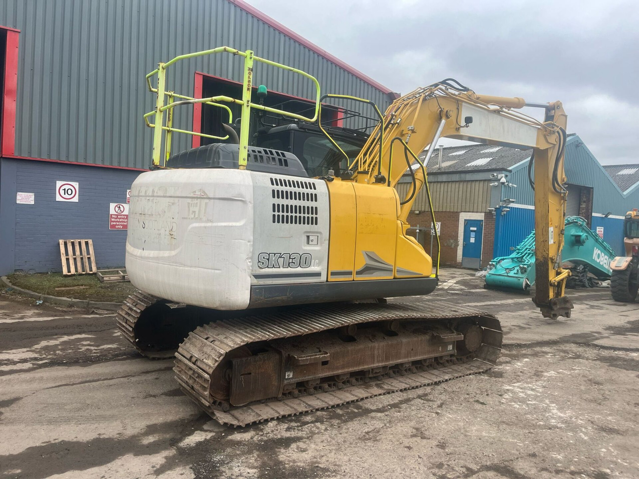 Kobelco SK130LC-11 - 크롤러 굴삭기 : 사진 5 Kobelco SK130LC-11 - 크롤러 굴삭기 : 사진 5