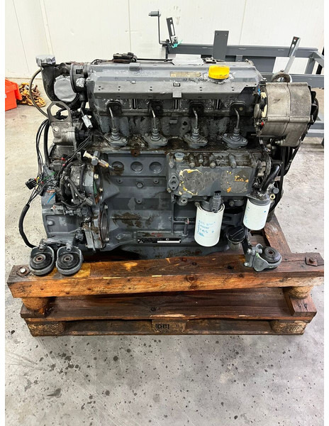 Deutz bf4m1013ec for Sennebogen 821 - 엔진 : 사진 1 Deutz bf4m1013ec for Sennebogen 821 - 엔진 : 사진 1