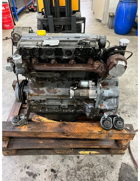 Deutz bf4m1013ec for Sennebogen 821 - 엔진 : 사진 2 Deutz bf4m1013ec for Sennebogen 821 - 엔진 : 사진 2