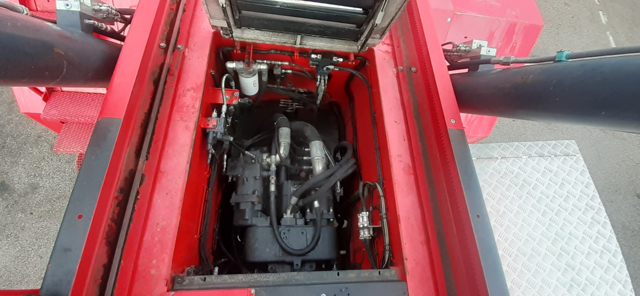 CVS FERRARI F478.6S - 리치 스태커 : 사진 4 CVS FERRARI F478.6S - 리치 스태커 : 사진 4