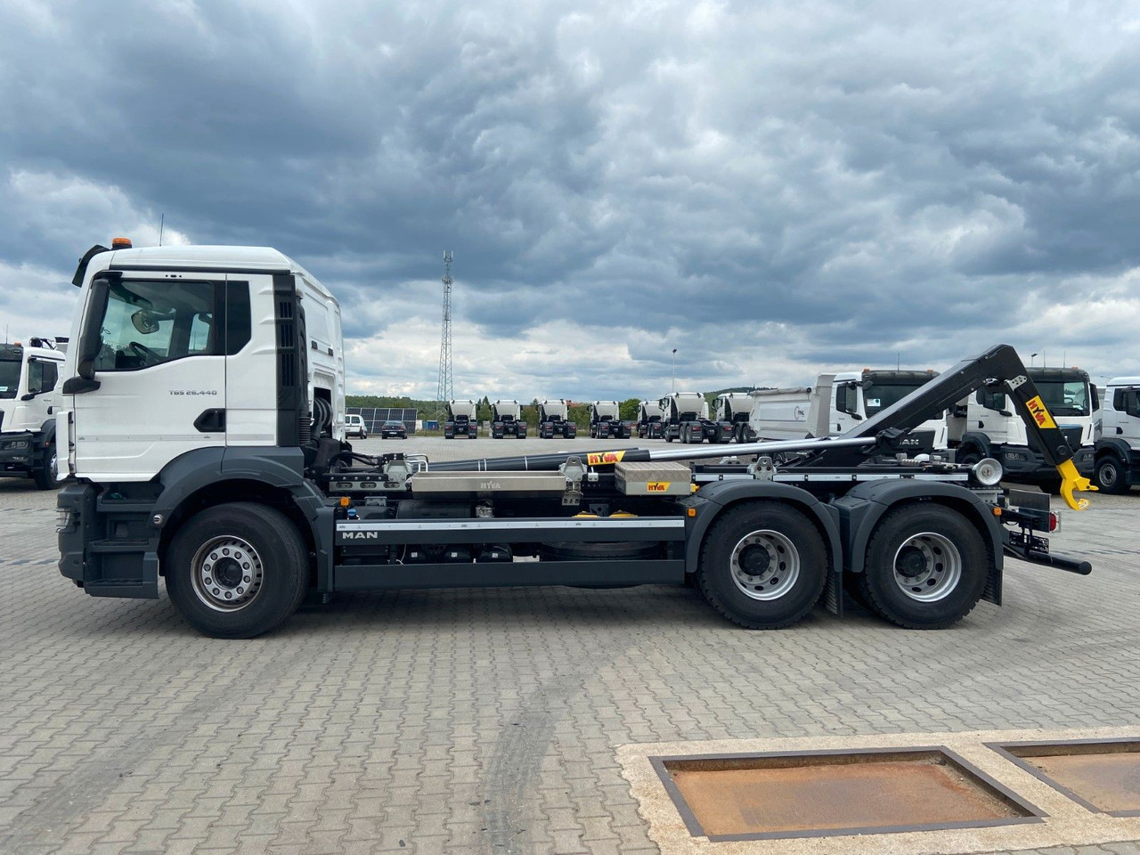MAN TGS 26.440 6x4 Abrollkipper HYVA 20-60-S - 후크 리프트 트럭 : 사진 3 MAN TGS 26.440 6x4 Abrollkipper HYVA 20-60-S - 후크 리프트 트럭 : 사진 3