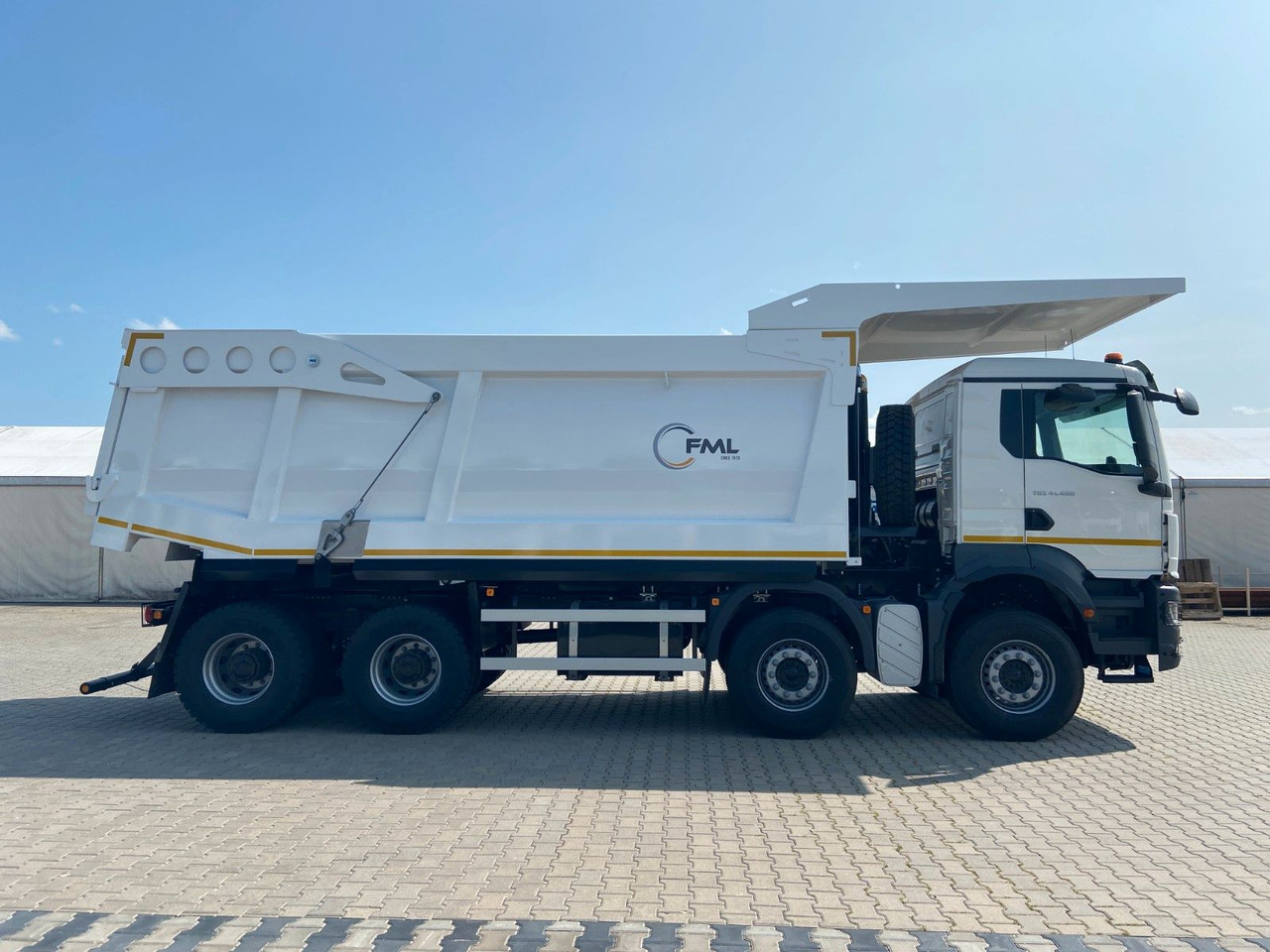MAN TGS 44.400 8x4 EURO2 FML MINE KIPPER 23M3 MAN TGS 44.400 8x4 EURO2 FML MINE KIPPER 23M3 - 덤프트럭 : 사진 4 MAN TGS 44.400 8x4 EURO2 FML MINE KIPPER 23M3 MAN TGS 44.400 8x4 EURO2 FML MINE KIPPER 23M3 - 덤프트럭 : 사진 4