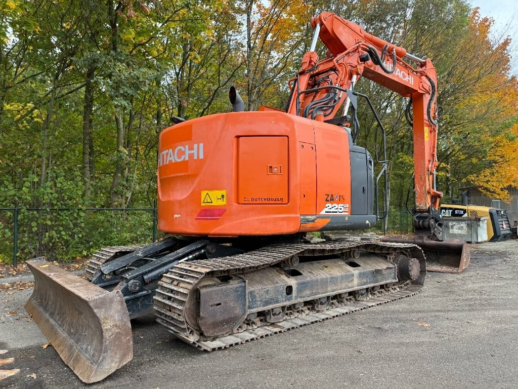 Hitachi ZX 225 US LC-6 - 크롤러 굴삭기 : 사진 4 Hitachi ZX 225 US LC-6 - 크롤러 굴삭기 : 사진 4
